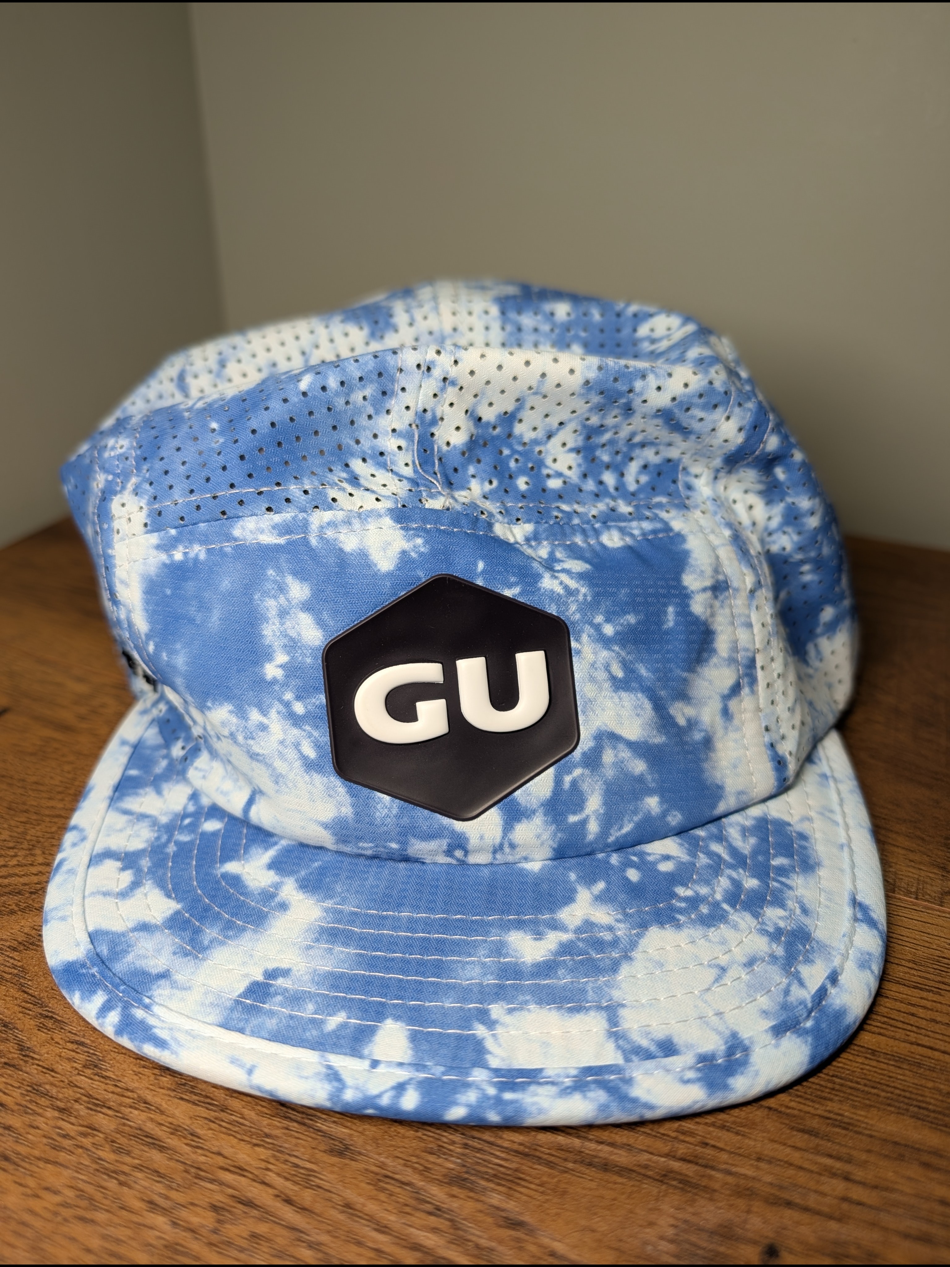 Rnnr Pacer Running Cap Blue/White Tie-Dye Ventilated Five-Panel Hat Nwt 56cm — image 2 of 8